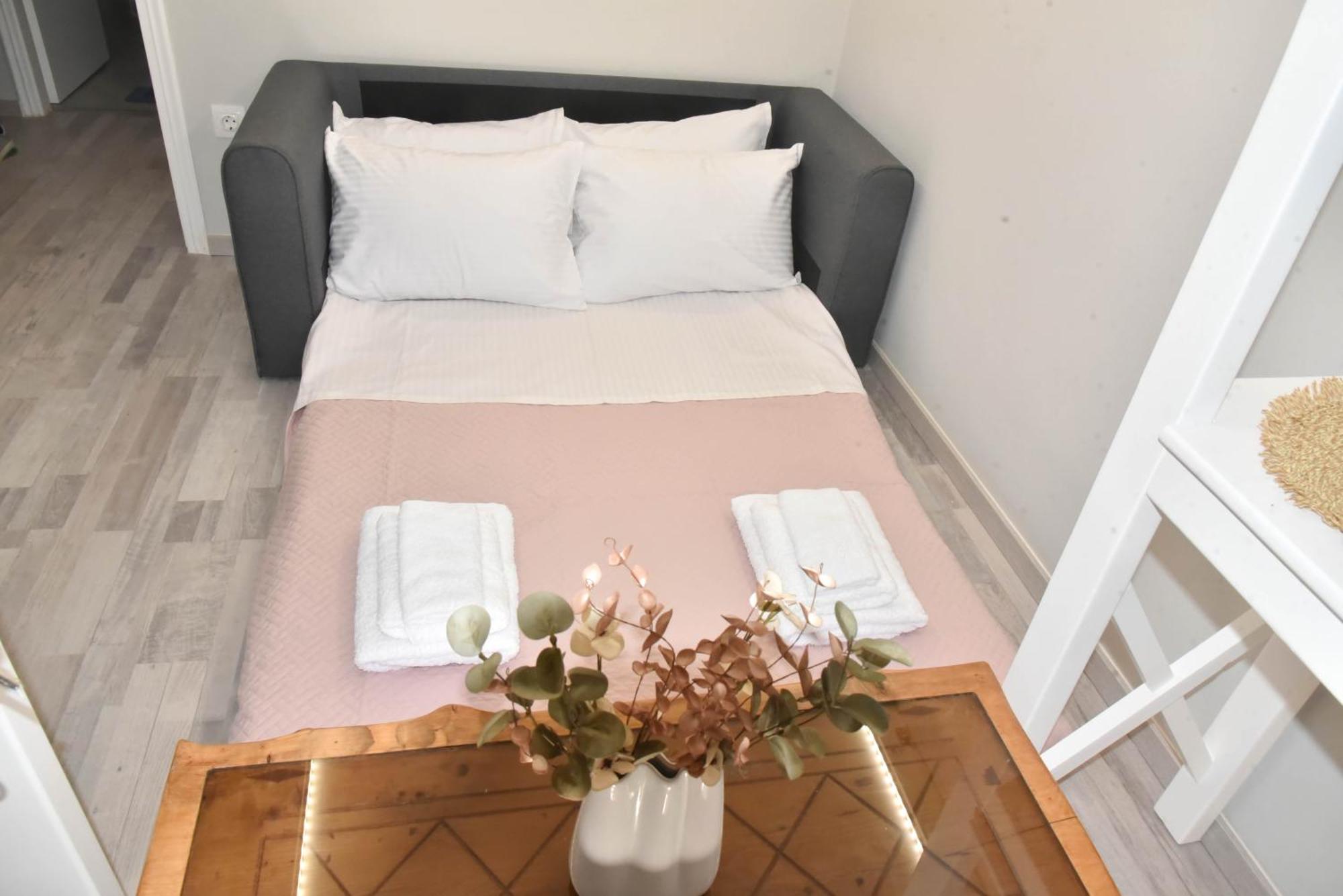 F K Apartments أرتيميدا المظهر الخارجي الصورة